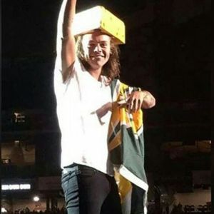 Harry reppin the Packers!